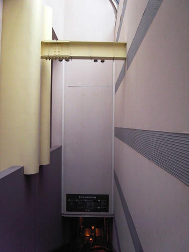 R8877781.jpg