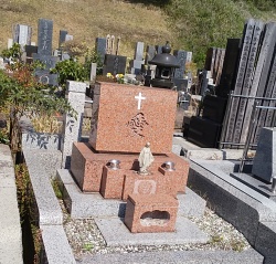お墓