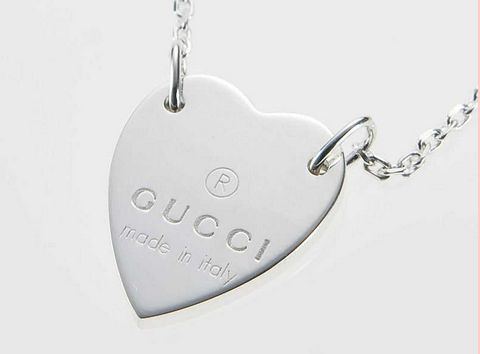 彼女の誕生日プレゼントにおすすめの2万円以下のgucci グッチ のネックレス ｇｕｃｃｉ グッチ のネックレスを楽天市場最安値で買うならココ