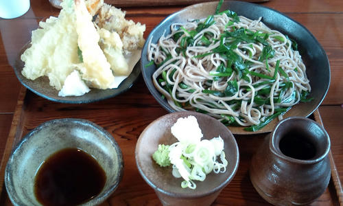 天もりニラ入り