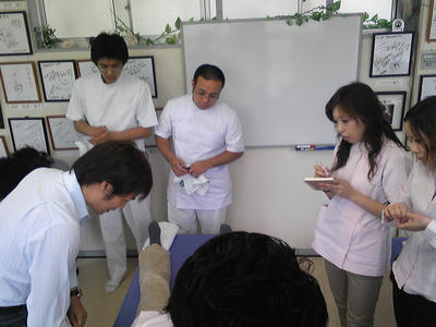 SH350576.JPG
