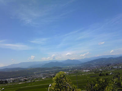 SH350824.JPG