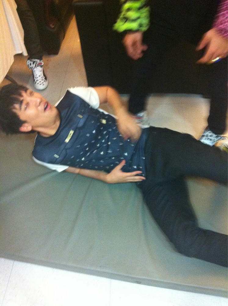 SEUNGRI.jpg