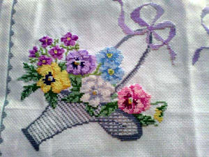 クロスステッチのバスケット