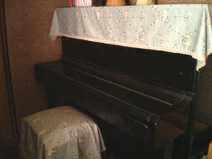 ピアノ椅子