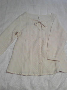 ナチュラルブラウス