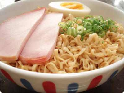 どんぶりもポニョ風