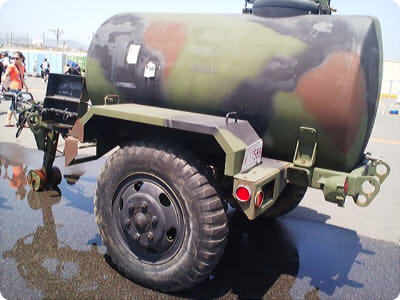 給水車