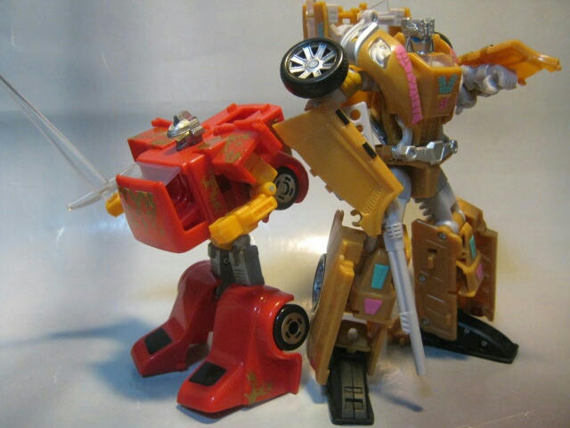 TRANSFORMERS BOTCON2013 AUTOBOT ELECTRONS(トランスフォーマー