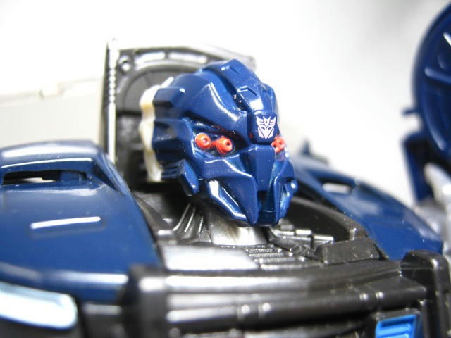 トランスフォーマー 最後の騎士王 TLK02 バリケード|気まぐれ トランスフォーマー 最後の騎士王 TLK02 バリケード|気まぐれ