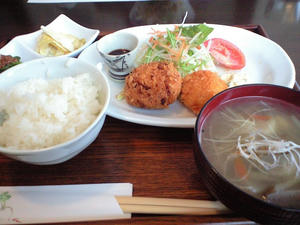 葉菜豆にて。