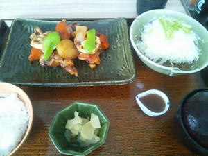 鶏と野菜の黒酢あん