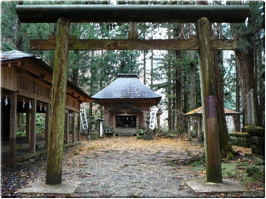 抱返り神社