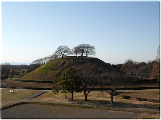 丸墓山古墳