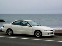 新潟の海と車
