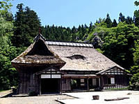 飯田邸は中門造り