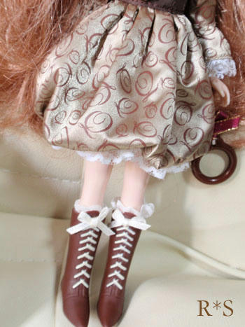 090203ri01.JPG
