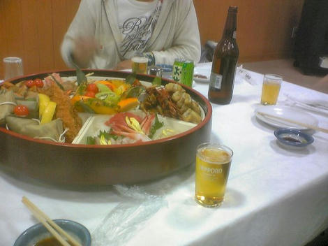 盛皿