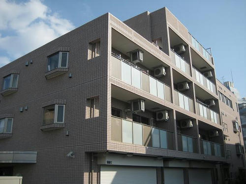 228.JPG