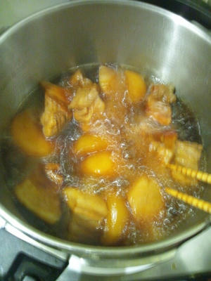 煮詰めて行きます。