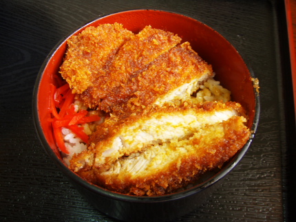 ランチタイムは200円?これはこれは
