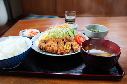 定番中の定番。トンカツ定食。