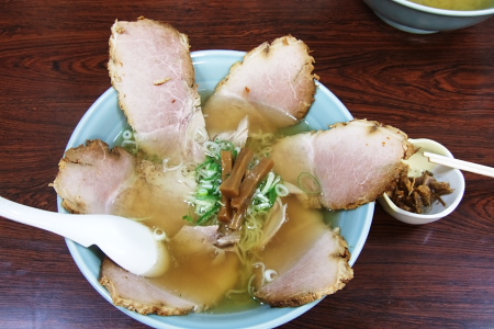 支那そば屋のチャーシュー麺