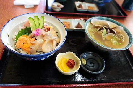 三色丼