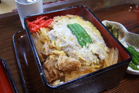 かつ丼　やまいち