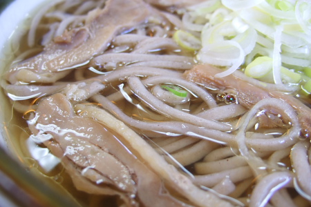 葵の肉そば接写