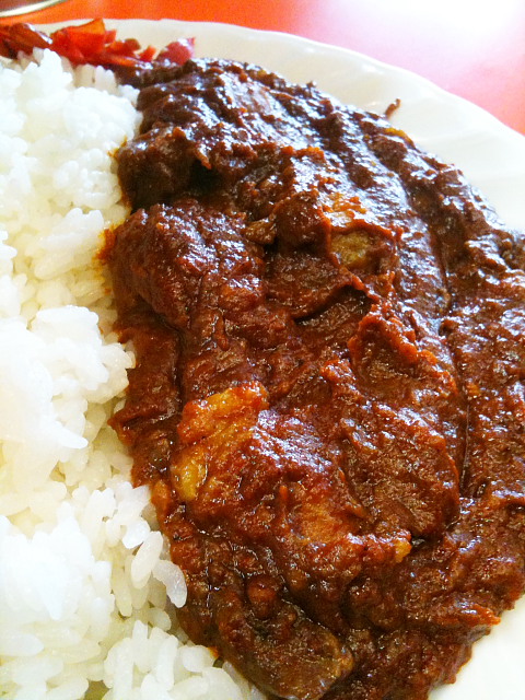 豚肉ゴロゴロ　鬼がらしのカレー