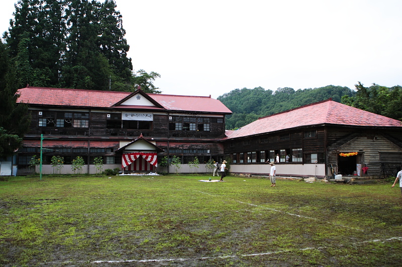 大暮山分校、正面