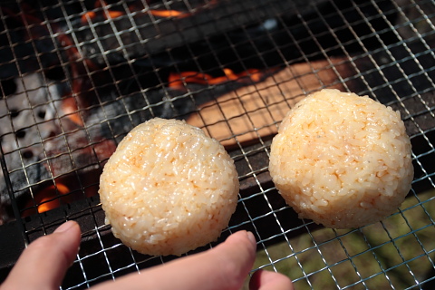 芋煮会　焼きおにぎり