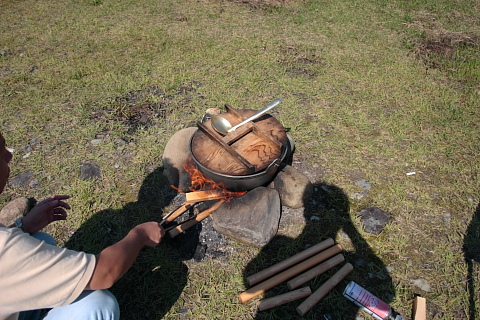 馬見ヶ崎の河原は芋煮会なら直火OKなんですよ