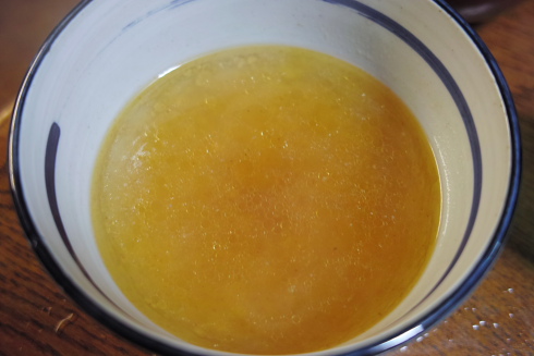 鶏油が濃厚なかつお&とり出汁