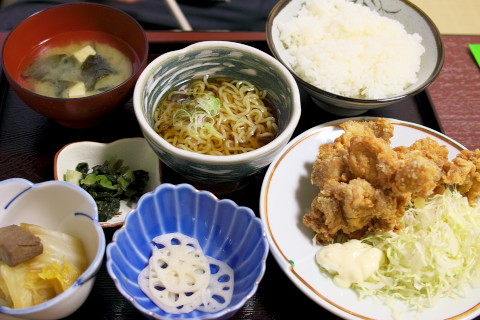 唐揚げ定食　650円