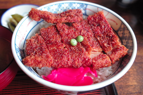 ミニカツ丼を二回り大きくしました。