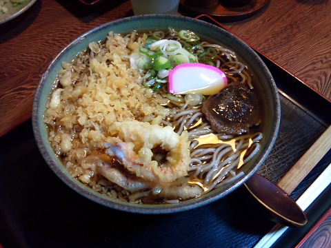 やま七 たぬき蕎麦