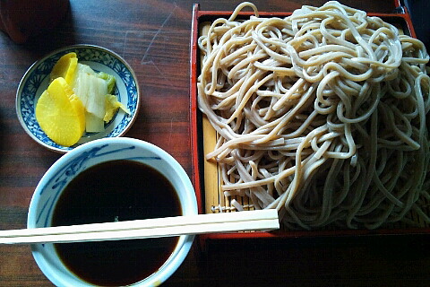 オオミヤ食堂のもりそば。新蕎麦ですって