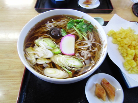 そば処 正平 たぬき蕎麦大盛りだー