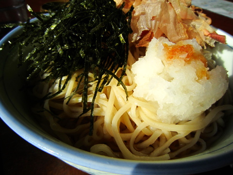 まねき庵の蕎麦 おろし大盛り