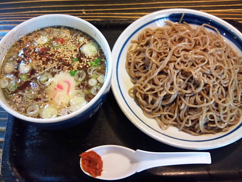 めん僮楽の黒小麦つけ麺　まるで蕎麦ですね。（定番）