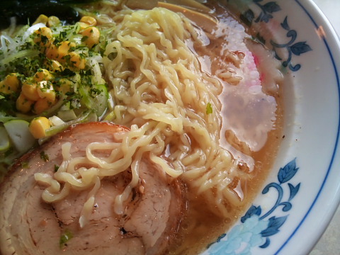 だるまやラーメン　細麺