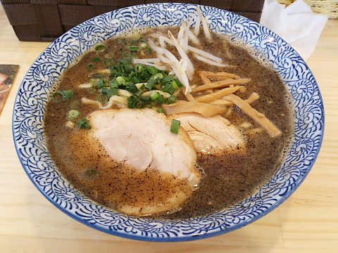 麺屋春馬ブラック　普通盛　