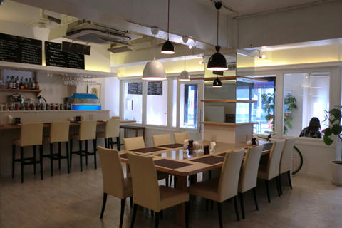 FUKAZAWAcafe1.jpg