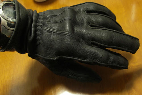 glove-3.jpg