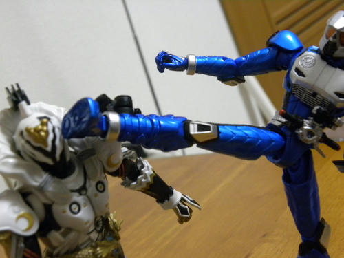 あたたたたたたた、おあたぁ！！！！！！