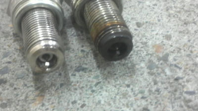 新旧プラグ合戦