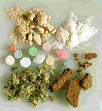 色々な違法薬物