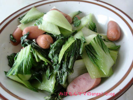 ソーセージと青梗菜の炒め物